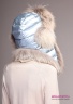 Модная женская шапка-ушанка на натуральном гусином пуху и мехом енота Naumi 18 W 313 02 Blue Smoke – Голубой из коллекции NAUMI зима 2018-2019. Вид сзади