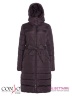 Строгое пуховое пальто Conso WL170525 - marsala – темно-винный​ прямого силуэта, удлиненное. Изделие с высоким и свободным воротником-стойкой, фиксирующимся металлическими кнопками. Фото 8