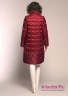 Пальто пуховое Miss NAUMI 18 W 102 00 31 Merlot – Красный​, полуприталенного трапецевидного силуэта. Стежка в крупную клетку, боковые накладные карманы. Вид сзади