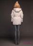 Парка женская NAUMI 18 W 780 02 42 Quartz – Серый ​зимняя на подкладе с капюшоном, с утепленной пухом подкладкой. Прямого силуэта, среднего объема. Вид сзади 1