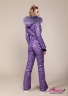 Удобный зимний комбинезон приталенного силуэта из лаковой ткани с мехом енота НАОМИ 854 Q Lilac - Лиловый