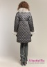 Пальто женское NAUMI 18 W 704 02 13 Pepper – Серый ​пуховое зимнее расширенного силуэта, среднего объема, длиной по колена. Плечо спущено, рукав широкий двухшовный. Вид сзади