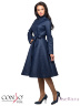 Эффектное женское пальто CONSO SS170103 - navy - тёмно-синий​ длины миди для прохладной погоды. Модель силуэта «New look», с длинными рукавами и отложным воротником.  Фото 2