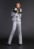 Короткая приталенная куртка NAUMI NS17 21 02 SILVER - серебро​ стильно выглядит за счет неброской декоративной стежки и практичных карманов с молниями. Фото 1