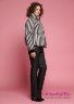 Купите куртку пуховую (пухляк) Miss Naumi 18 W 110 00 11 Thomas - Полоска розовый​, свободного силуэта. Крупная горизонтальная стежка. Вид сбоку 3