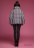 Купите куртку пуховую (пухляк) Miss Naumi 18 W 110 00 11 Thomas - Полоска розовый​, свободного силуэта. Крупная горизонтальная стежка. Вид сзади 1