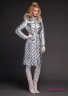 Пальто пуховое NAUMI 18 W 773 02 23 Silver – Серебряный ​женское полуприлегающего силуэта, длиной ниже колена, со съемным капюшоном. Вид спереди 1