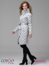 Стильное пуховое пальто Conso WMF 180509 - light silver – серебристый длиной до колена, слегка зауженного силуэта, c закругленным подолом. Фото 3