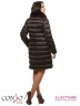 Эффектное женское пальто Conso WMF170543 - brown – шоколадный​ кроя oversize. Модель прямого силуэта длиной ниже колена застегивается на кнопки с декоративными обтяжными пуговицами. Фото 4