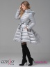 Эффектное пальто Conso WMF 180510 - light silver – серебристый​ средней длины. Модель приталенного кроя, подчеркнутого поясом. Фото 3