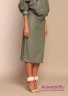 Купить ​юбку-карандаш NAUMI 076NS180009 KHAKI - хаки​ из эко кожи с высокой талией, с вытачками под поясом, длиной ниже колена. Фото 2