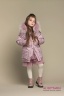 Элегантное и одновременно милое детское пальто PRINCESS NAUMI PN17 266 02 LILAC - лиловый подарит много тепла вашему малышу. Фото 1