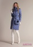Приталенное пуховое пальто NAUMI N17 74 01 Sky Blue - Голубой средней длинны, на двусторонней молнии, с формованными плечиками. Фото 1
