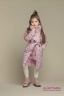 Элегантное и одновременно милое детское пальто PRINCESS NAUMI PN17 274 01 LILAC - лиловый подарит много тепла вашему малышу. Фото 1