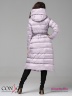 Оригинальное пальто Conso WL 180512 - silver lilac – жемчужный приталенного силуэта длины миди. Модель застегивается на металлическую молнию. Фото 3