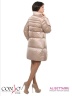Классическое женское пальто Conso WM170522 - vanilla – ваниль​ А-силуэта, длиной до колена, с воротником-стойкой. Модель с комбинированной стежкой. Фото 3