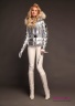Зимняя пуховая женская куртка NAUMI 18 W 820 02 23 Silver – Серебряный среднего объема. Рукав втачной двухшовный с меховой манжетой по низу рукава. Вид спереди