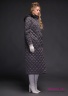 Пальто пуховое женское NAUMI 18 W 718 01 13 Pepper – Серый ​зимнее двубортное полуприлегающего силуэта, длиной выше щиколоток, с капюшоном. Вид сбоку