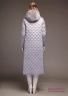 Пальто пуховое женское NAUMI 18 W 718 01 13 Quartz – Серый ​зимнее двубортное полуприлегающего силуэта, длиной выше щиколоток, с капюшоном. Вид сзади